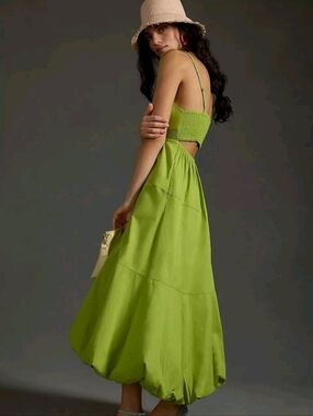 By Anthropologie V-Neck Tiered Bubble-Hem Dress Size Medium